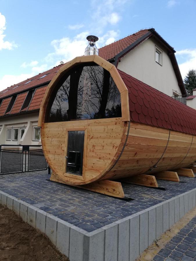 Kompleks Wypoczynkowo-Konferencyjny Mazur-Syrenka ครูติน ภายนอก รูปภาพ